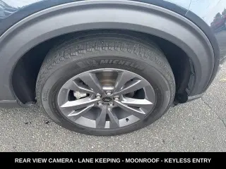 Ford Explorer 2023 AWD XLT 4dr SUV