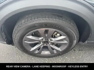 Ford Explorer 2023 AWD XLT 4dr SUV