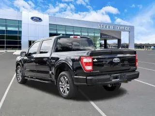 Ford F-150 2022 4x2 XL 4p SuperCrew 5.5 pies SB