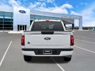Ford F-150 2025 4x2 XLT 4p SuperCrew 5.5 pies SB