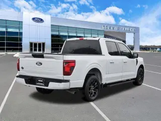Ford F-150 2025 4x2 XLT 4p SuperCrew 5.5 pies SB