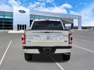 Ford F-150 2023 4x4 Platinum 4 puertas SuperCrew 6.5 pies SB