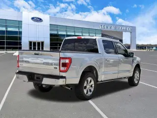 Ford F-150 2023 4x4 Platinum 4 puertas SuperCrew 6.5 pies SB