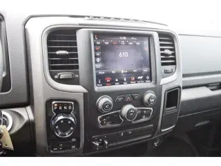 Ram 1500 Classic 2020 4x4 Tradesman 2 puertas Cabina Regular 6,3 pies SB Pickup