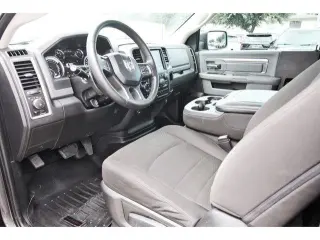 Ram 1500 Classic 2020 4x4 Tradesman 2 puertas Cabina Regular 6,3 pies SB Pickup
