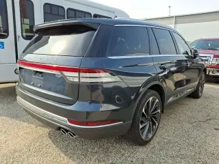 Lincoln Aviator 2023 AWD Reserve SUV 4 puertas
