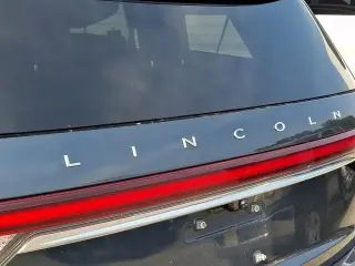 Lincoln Aviator 2023 AWD Reserve SUV 4 puertas