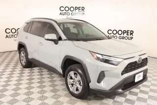 Toyota RAV4 2023 AWD XLE SUV 4 puertas