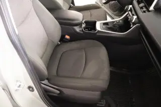 Toyota RAV4 2023 AWD XLE SUV 4 puertas