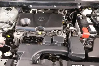 Toyota RAV4 2023 AWD XLE SUV 4 puertas