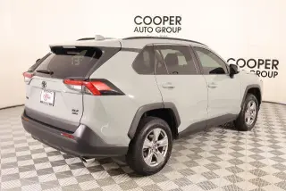 Toyota RAV4 2023 AWD XLE SUV 4 puertas