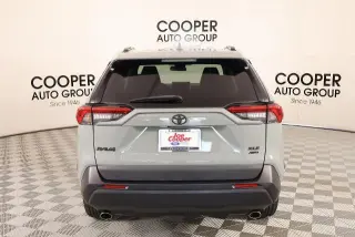 Toyota RAV4 2023 AWD XLE SUV 4 puertas