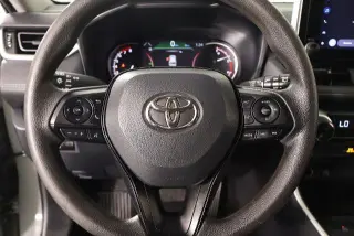 Toyota RAV4 2023 AWD XLE SUV 4 puertas
