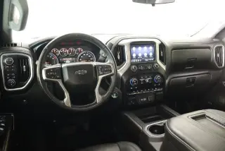 Chevrolet Silverado 1500 2021 4x4 LT Trail Boss Crew Cab 4 puertas, caja corta de 5.8 pies