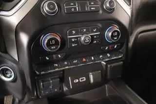 Chevrolet Silverado 1500 2021 4x4 LT Trail Boss Crew Cab 4 puertas, caja corta de 5.8 pies