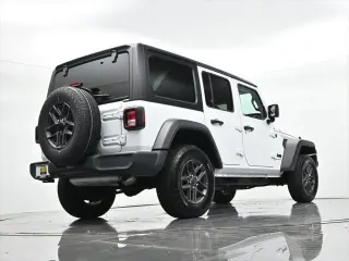 Jeep Wrangler 2025 4x4 Sport 4p SUV