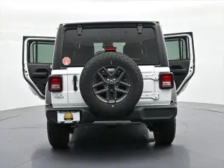 Jeep Wrangler 2025 4x4 Sport 4p SUV