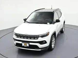 Jeep Compass 2025 4x4 Limited SUV de 4 puertas