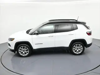 Jeep Compass 2025 4x4 Limited SUV de 4 puertas