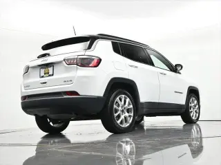 Jeep Compass 2025 4x4 Limited SUV de 4 puertas