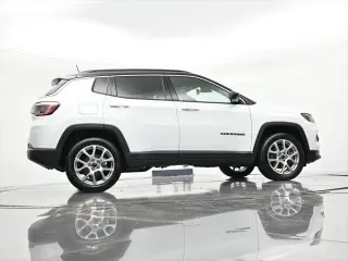 Jeep Compass 2025 4x4 Limited SUV de 4 puertas