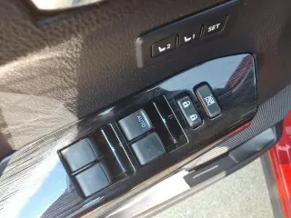 Toyota RAV4 2017 AWD Limited 4p SUV