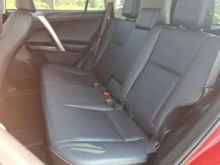 Toyota RAV4 2017 AWD Limited 4p SUV