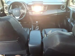 Toyota RAV4 2017 AWD Limited 4p SUV