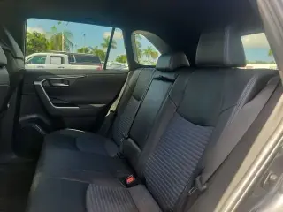 Toyota RAV4 Híbrido 2023 AWD XSE SUV 4 puertas