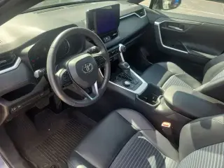 Toyota RAV4 Híbrido 2023 AWD XSE SUV 4 puertas