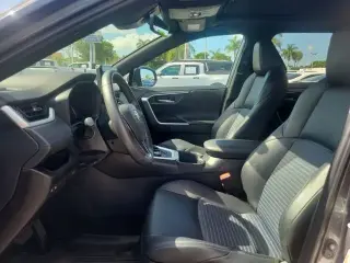 Toyota RAV4 Híbrido 2023 AWD XSE SUV 4 puertas