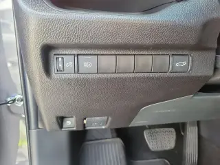 Toyota RAV4 Híbrido 2023 AWD XSE SUV 4 puertas