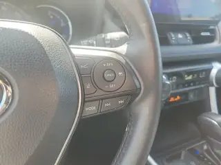 Toyota RAV4 Híbrido 2023 AWD XSE SUV 4 puertas