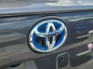 Toyota RAV4 Híbrido 2023 AWD XSE SUV 4 puertas