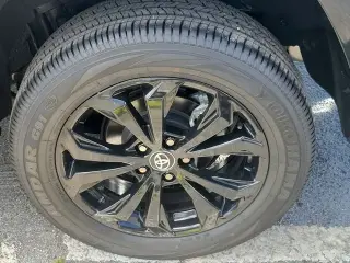 Toyota RAV4 Híbrido 2023 AWD XSE SUV 4 puertas