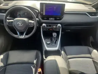 Toyota RAV4 Híbrido 2023 AWD XSE SUV 4 puertas