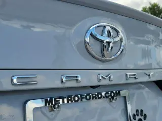Toyota Camry 2024 SE 4 puertas Sedán