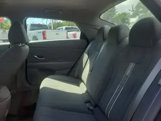 Hyundai ELANTRA 2025 SEL Sport 4dr Sedán