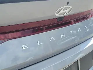 Hyundai ELANTRA 2025 SEL Sport 4dr Sedán