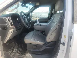 Ford F-250 Super Duty 2022 4x4 XL Cabina Extendida 4p 6.8 ft. SB Camion