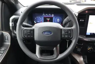 Ford F-150 2025 4x4 STX 4p SuperCab 5.5 pies SB