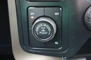 Ford F-150 2025 4x4 STX 4p SuperCab 5.5 pies SB