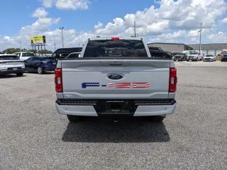 Ford F-150 2023 4x2 XLT 4p SuperCrew 5.5 ft. SB