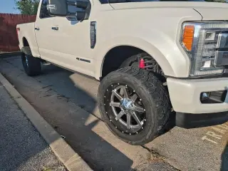 Ford F-250 Super Duty 2017 4x4 Platinum 4p Camioneta Cabina Doble 8 ft. LB