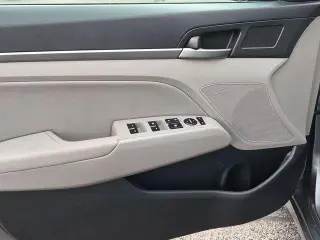 Hyundai ELANTRA 2018 Limited 4p Sedán (EE. UU.)