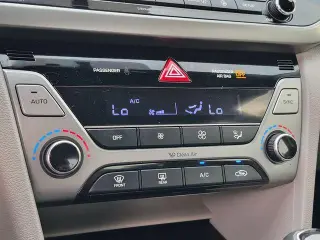 Hyundai ELANTRA 2018 Limited 4p Sedán (EE. UU.)