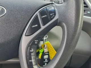 Hyundai ELANTRA 2015 SE 4p Sedan 6M