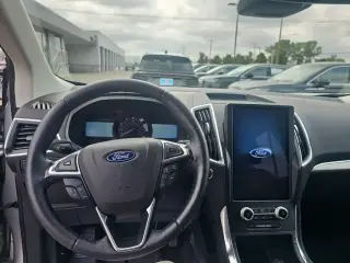 Ford Edge 2023 AWD Titanium 4p Crossover