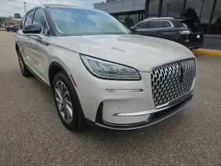Lincoln Corsair 2024 AWD Premiere 4p SUV