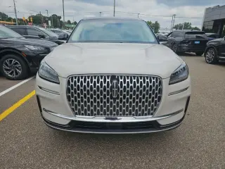 Lincoln Corsair 2024 AWD Premiere 4p SUV